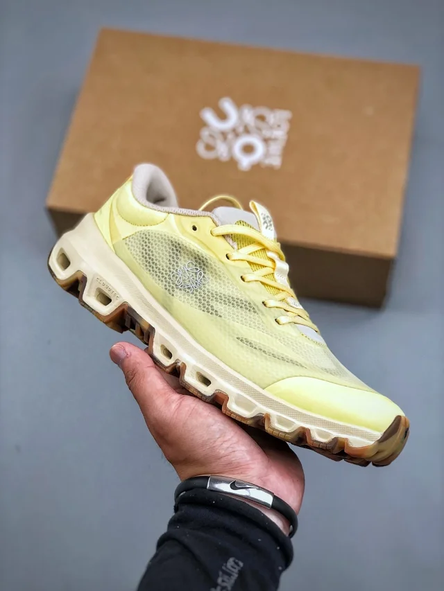 On Sneakers LOEWE x Cloudventure 2.0 product detail image 19