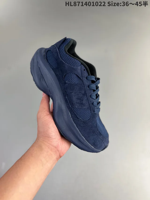 New Balance Sneakers Suede and Mesh Low-Top product detail image 18