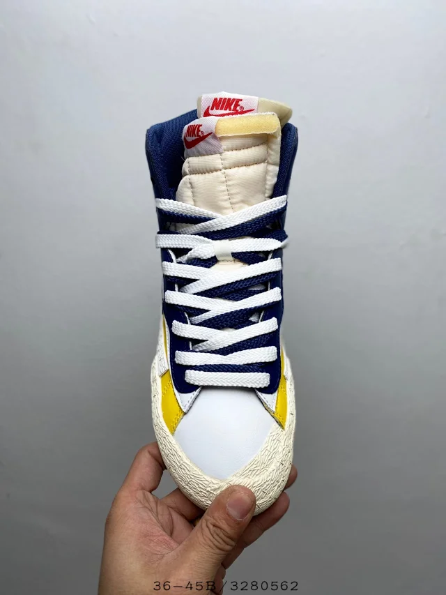 Nike Sneakers Blazer Mid high-top product detail image 23
