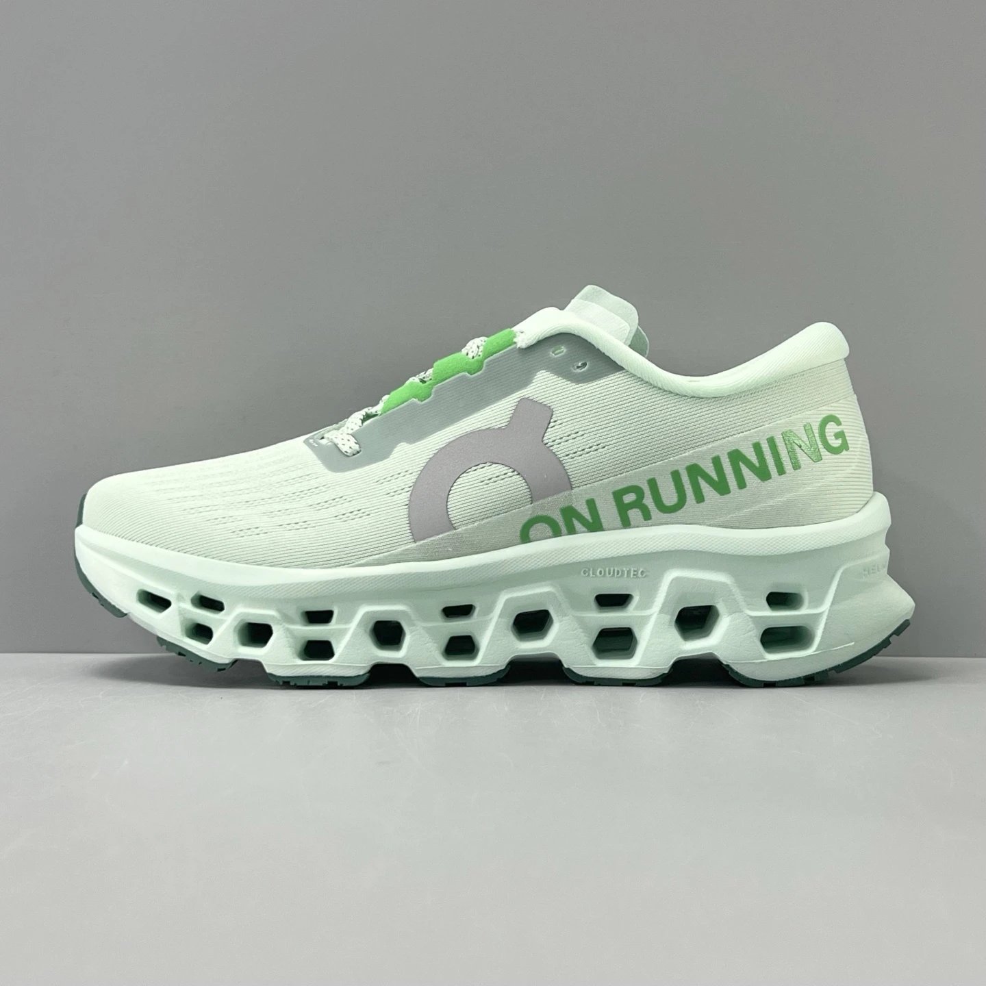 On Sneakers Cloudmonster 3 — *018