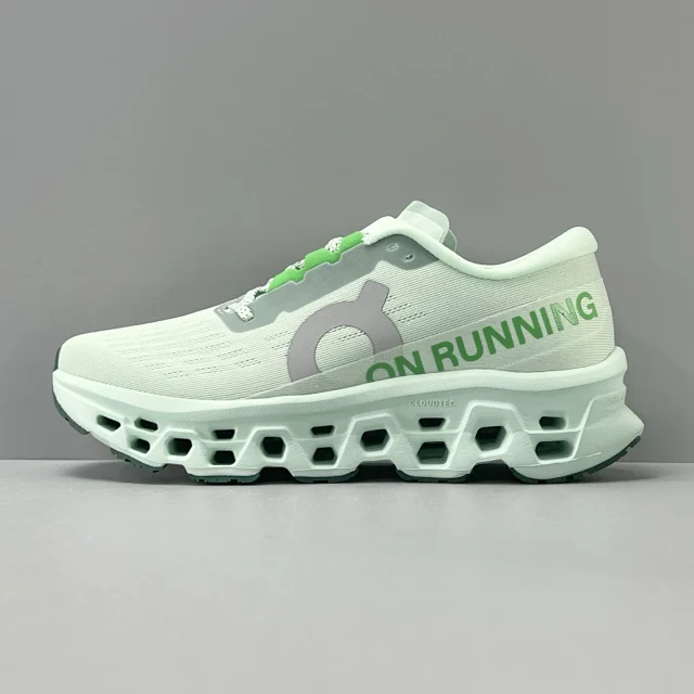 On Sneakers Cloudmonster 3 product detail image 15