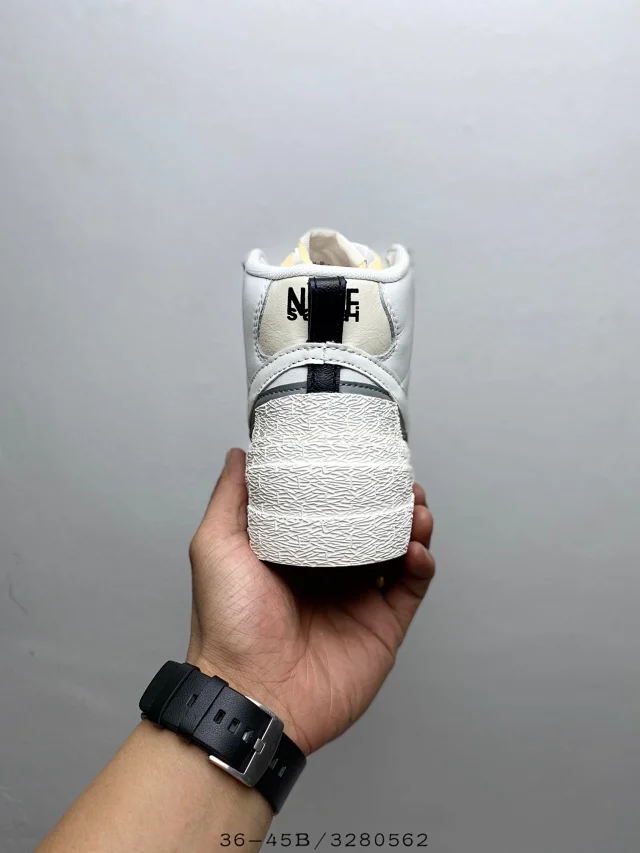 Nike Sneakers Blazer Mid high-top product detail image 26