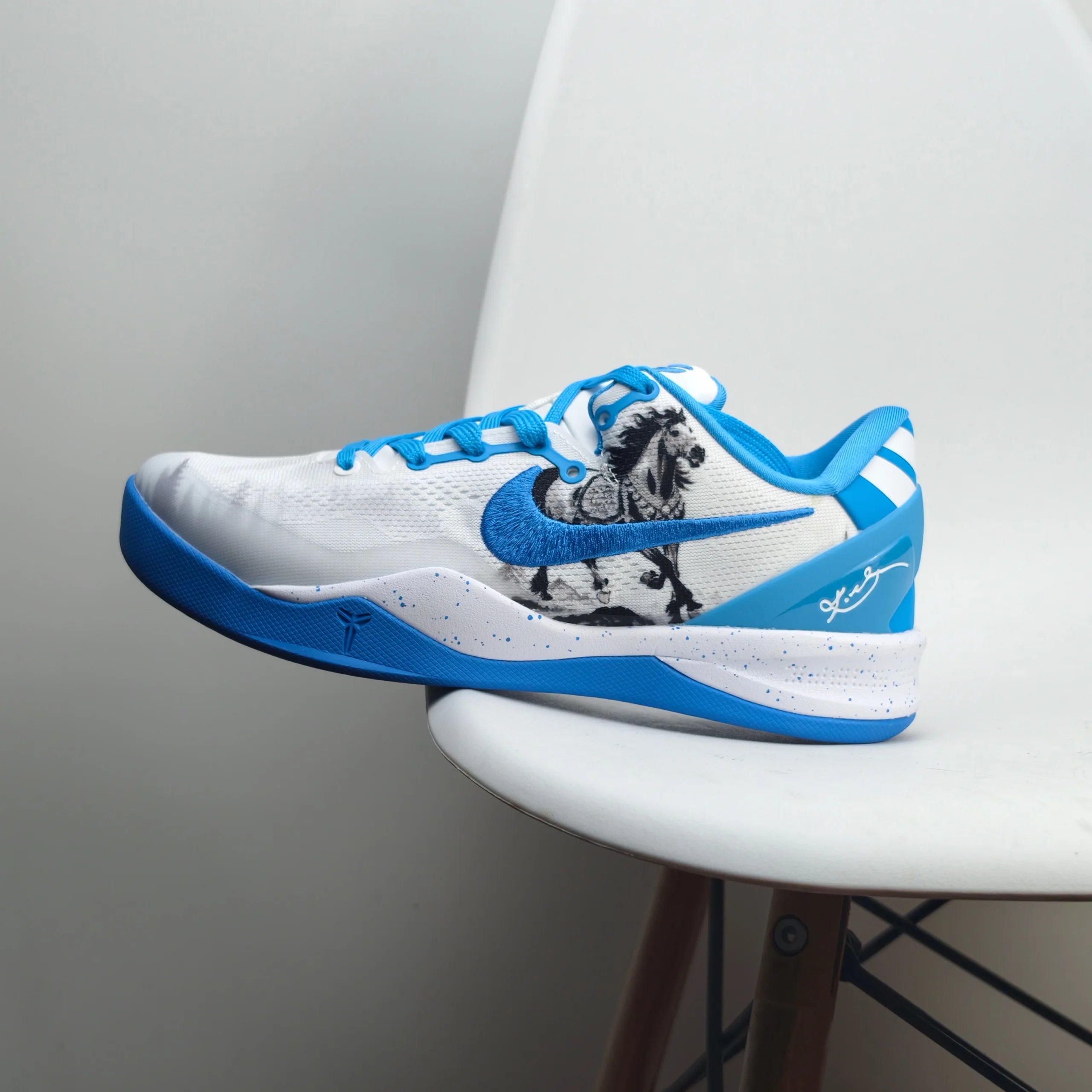 Nike Sneakers Kobe VIII Basketball Shoes — *006