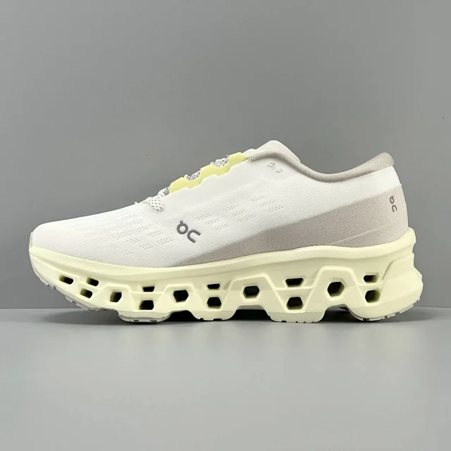 On Sneakers Cloudmonster 3 product detail image 2