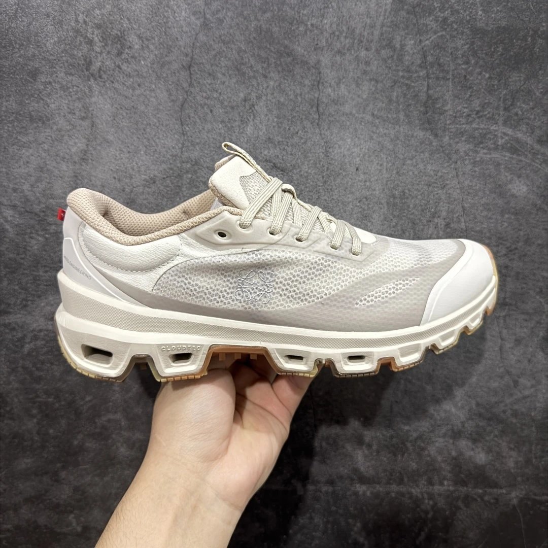 On Sneakers LOEWE x Cloudventure 2.0 — 3