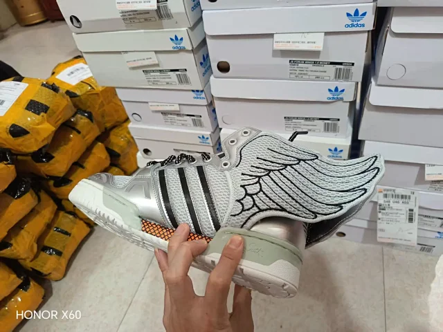 Adidas Sneakers Jeremy Scott Forum Hi Wings product detail image 8