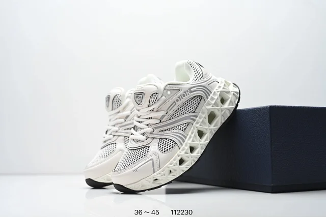 Dior Sneakers 112230 Lattice Sole product detail image 16