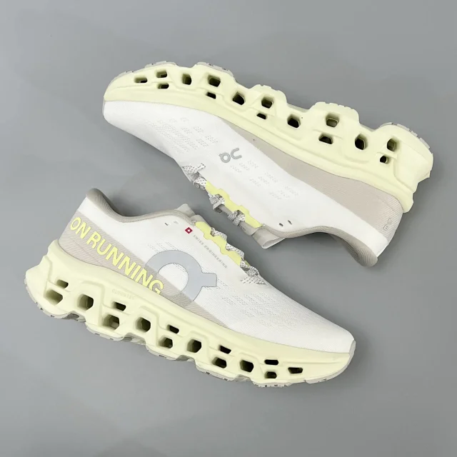 On Sneakers Cloudmonster 3 product detail image 6