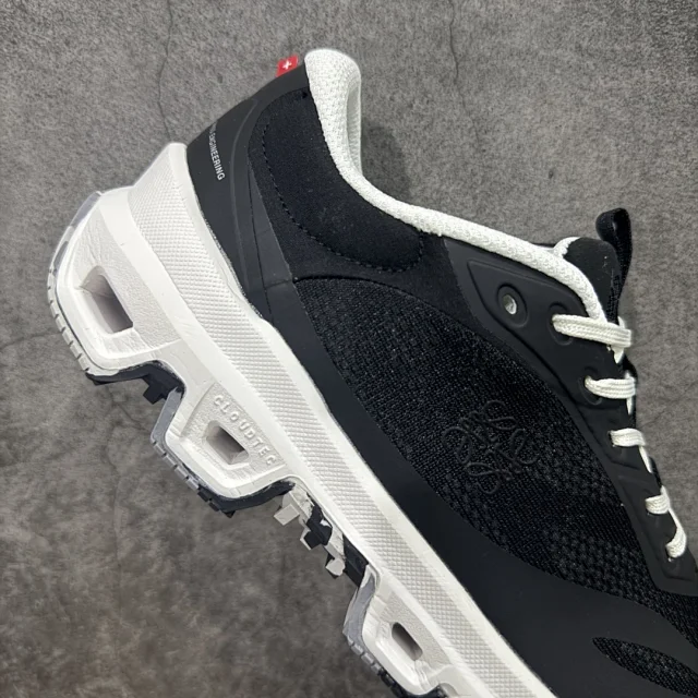 On Sneakers LOEWE x Cloudventure 2.0 product detail image 22