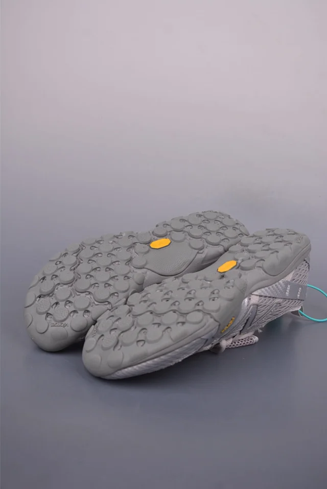 New Balance Sneakers Minimus mesh trail product detail image 4