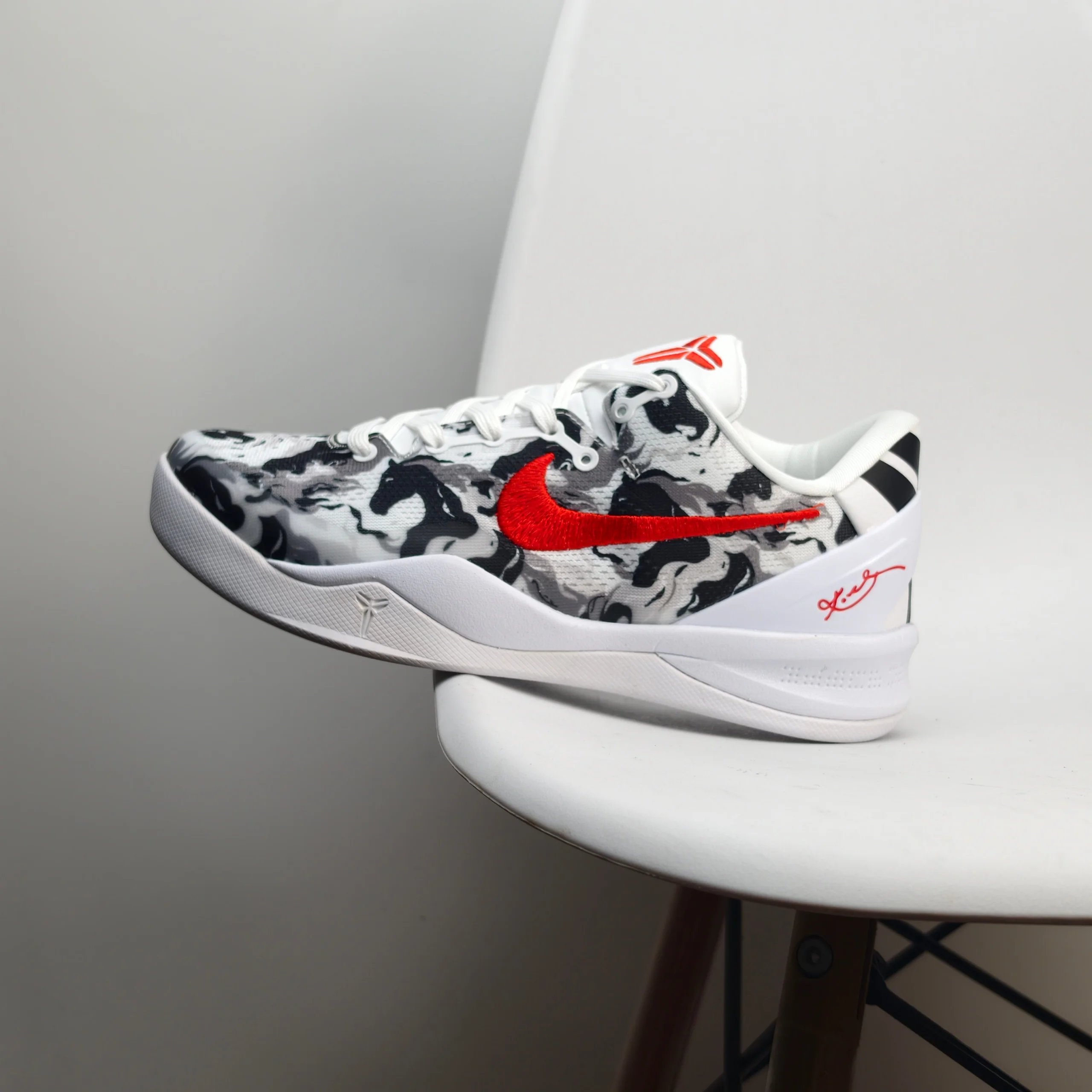 Nike Sneakers Kobe VIII Basketball Shoes — *005