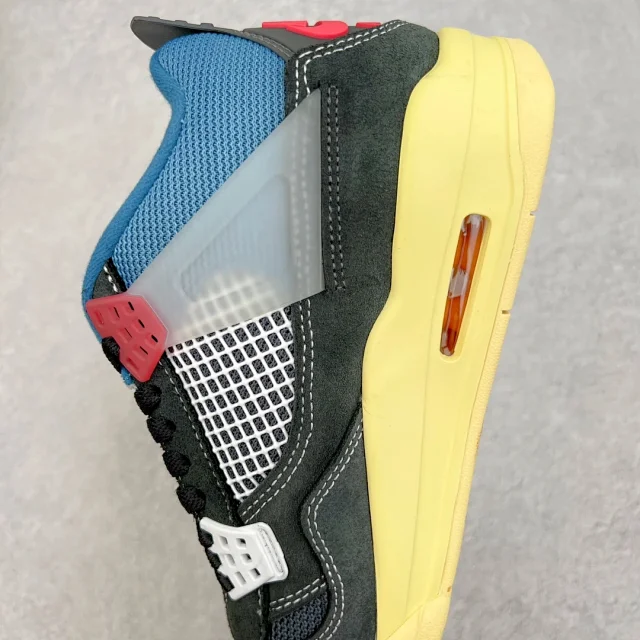 Jordan Sneakers Air 4 Union DC9533 product detail image 2