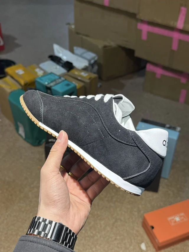 Alo Yoga Sneakers Sunset Sneaker product detail image 3