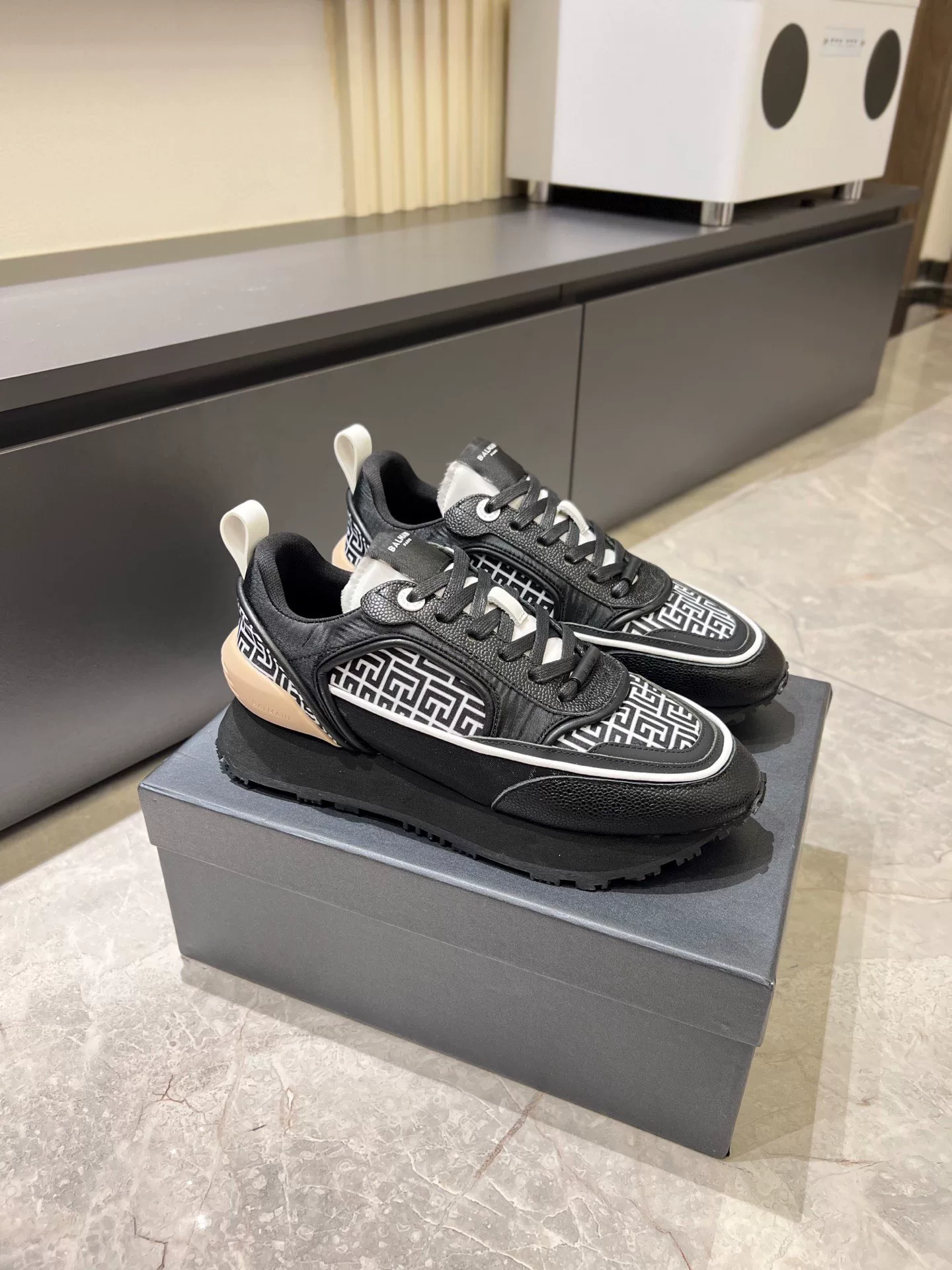 Balmain Sneakers Chunky low-top with monogram panels — *003