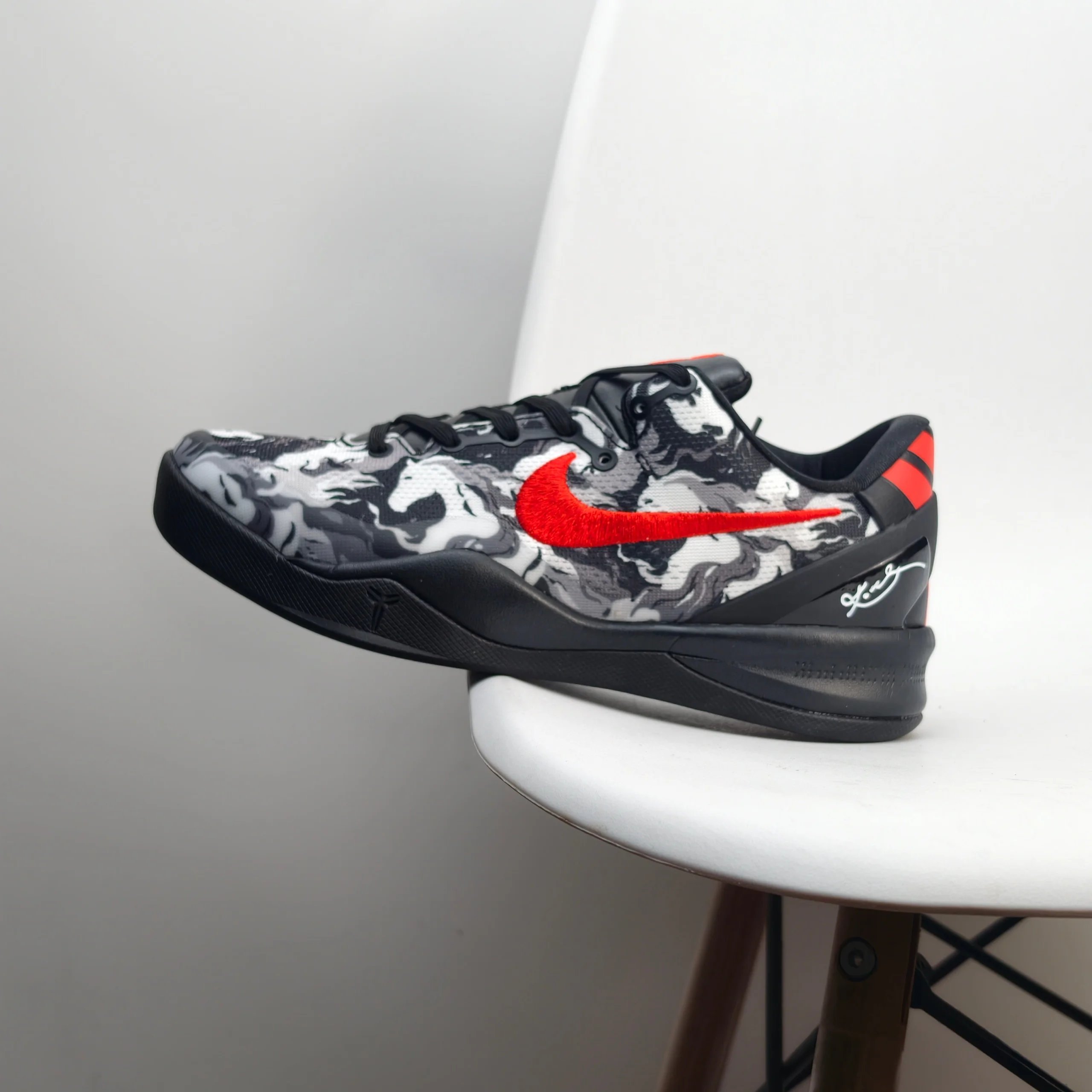 Nike Sneakers Kobe VIII Basketball Shoes — *008