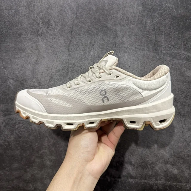 On Sneakers LOEWE x Cloudventure 2.0 product detail image 8