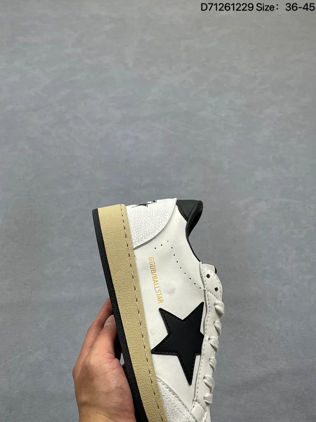 Golden Goose Sneakers Ball Star star-detail low-top product detail image 9