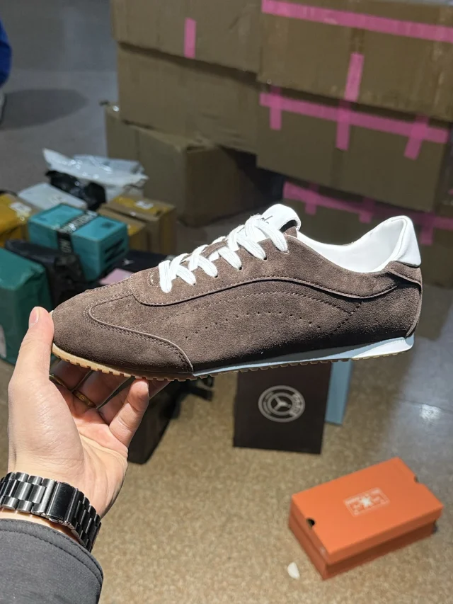 Alo Yoga Sneakers Sunset Sneaker product detail image 16