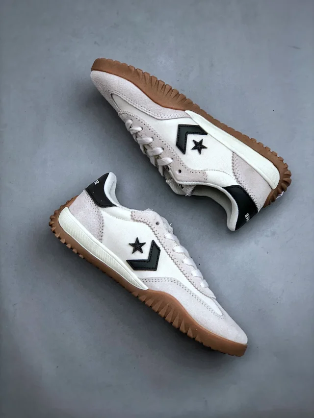 Converse Sneakers Run Star Trainer A08263C product detail image 23