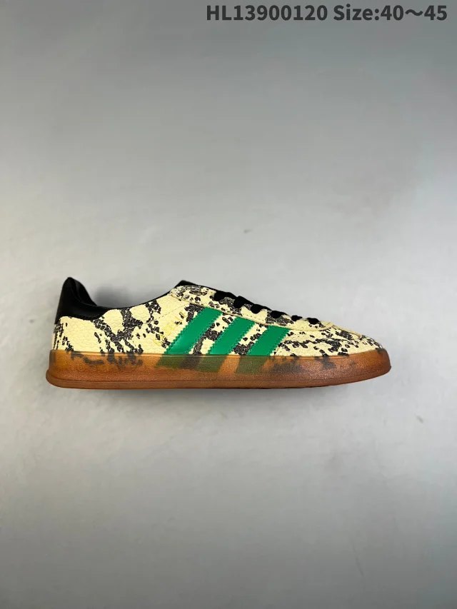 Gucci Gazelle and Los Angeles low-top sneakers product detail image 10