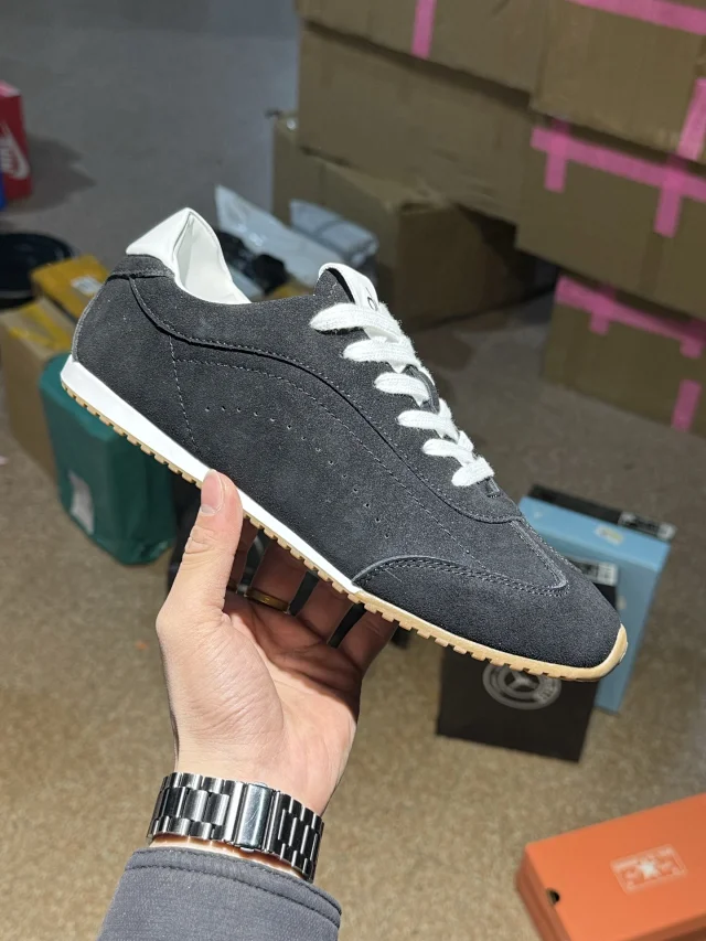 Alo Yoga Sneakers Sunset Sneaker product detail image 2