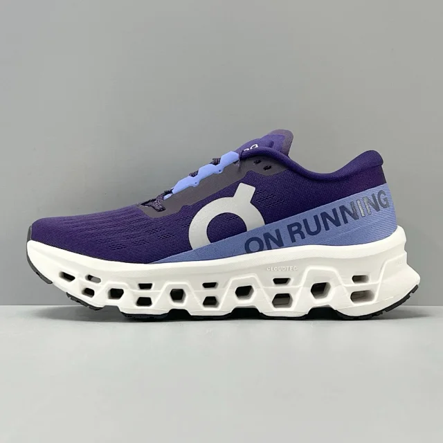 On Sneakers Cloudmonster 3 product detail image 28