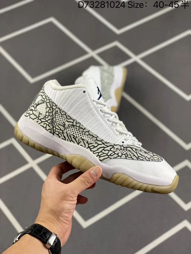 Jordan Sneakers Air 11 Low IE product detail image 21
