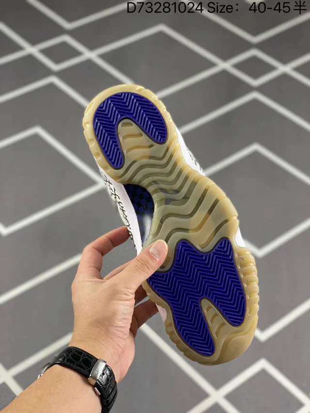 Jordan Sneakers Air 11 Low IE product detail image 25