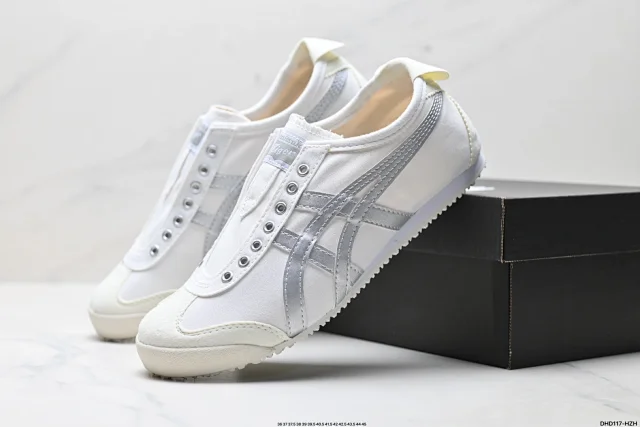 Onitsuka Tiger Sneakers Mexico 66 Slip-On Canvas product detail image 1