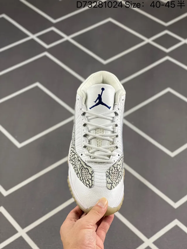 Jordan Sneakers Air 11 Low IE product detail image 23