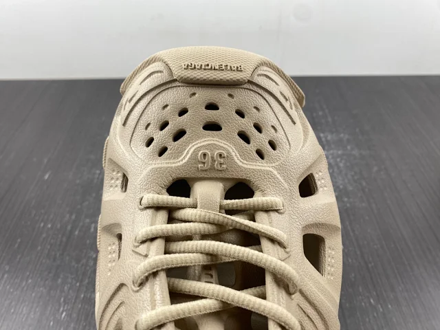 Balenciaga Sneakers 702416 WSCES product detail image 6