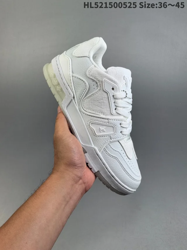 Louis Vuitton Sneakers Low-Top Monogram Panel — 4
