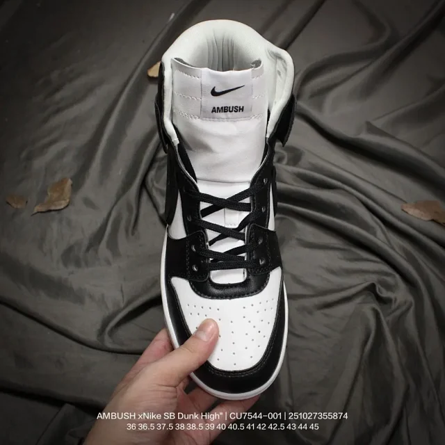 Nike Sneakers Dunk High x Ambush product detail image 8