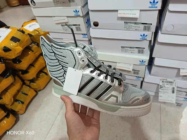 Adidas Sneakers Jeremy Scott Forum Hi Wings product detail image 9