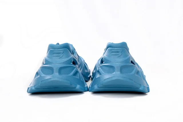 Balenciaga Sneakers 702416 WSCES product detail image 10