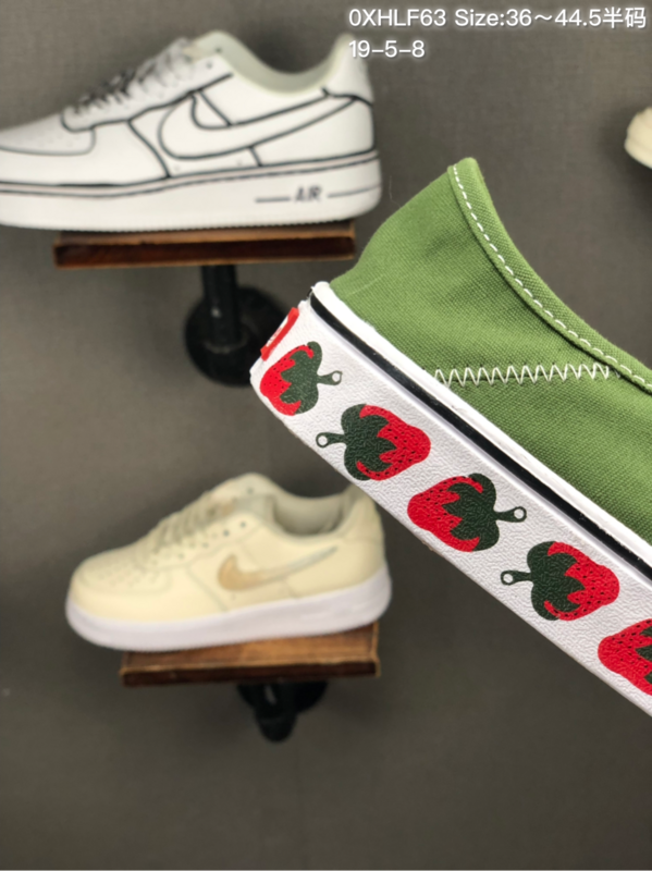 Vans Sneakers Authentic Strawberry Print Canvas image 7