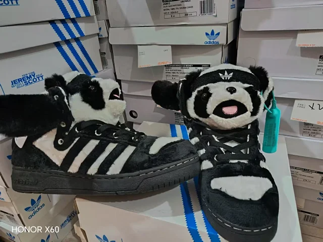 Adidas Sneakers Jeremy Scott Forum Hi Wings product detail image 12