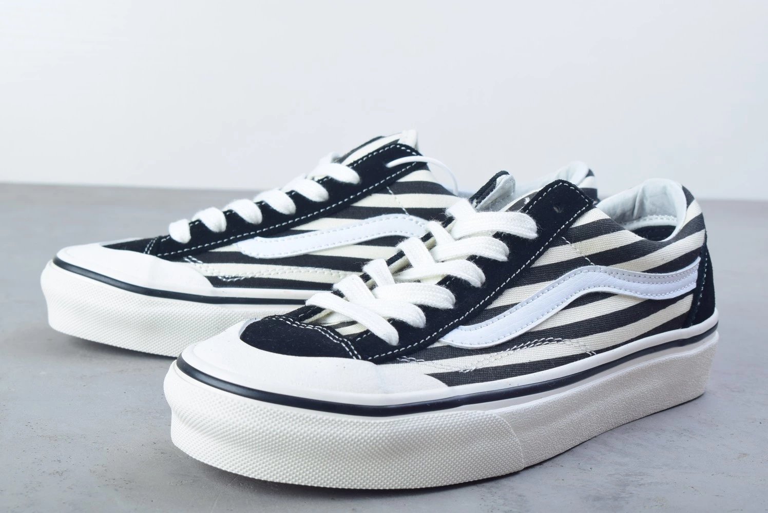 Vans Old Skool Zebra Stripe Black and White Sneakers Skateboard Shoes - 6