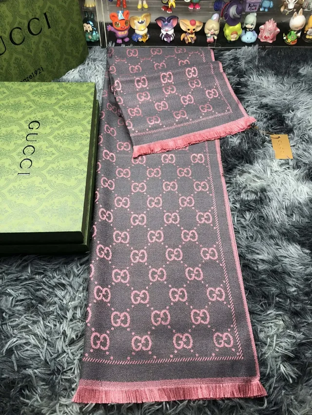 Gucci Scarves GG monogram fringed scarf product detail image 7