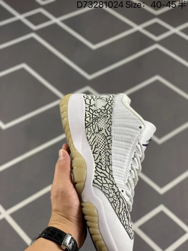 Jordan Sneakers Air 11 Low IE product detail image 26