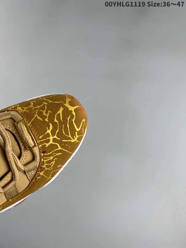 Jordan Sneakers Air 11 product detail image 9