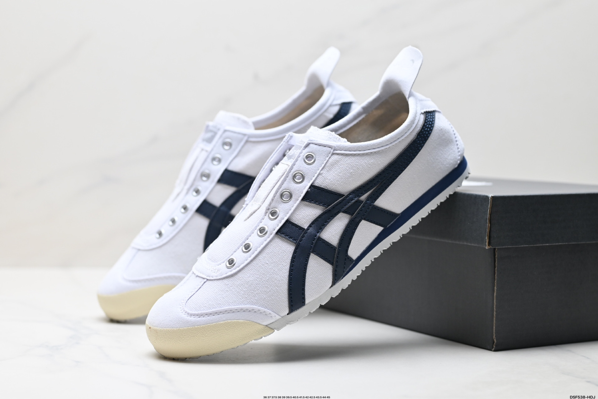 Onitsuka Tiger Sneakers Mexico 66 Slip-On Canvas — Color No. 11