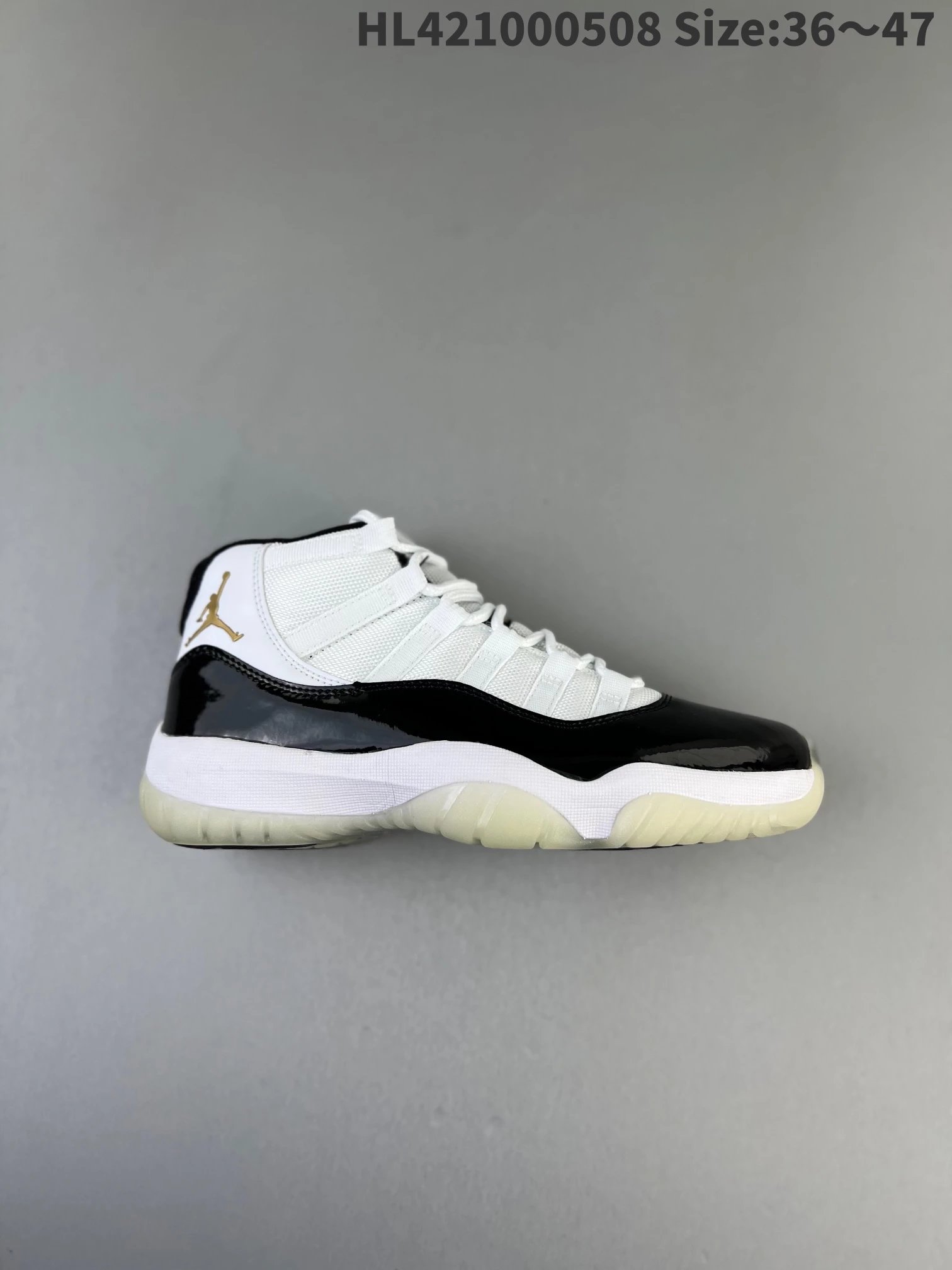 Jordan Sneakers Air 11 — Platinum
