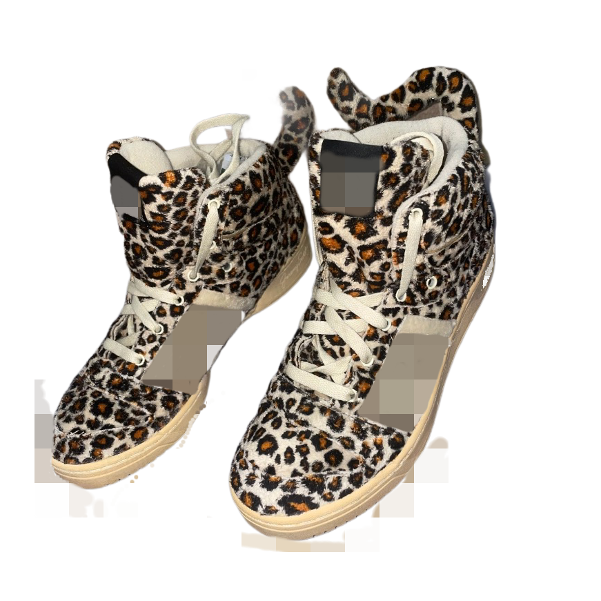 *025 Leopard print