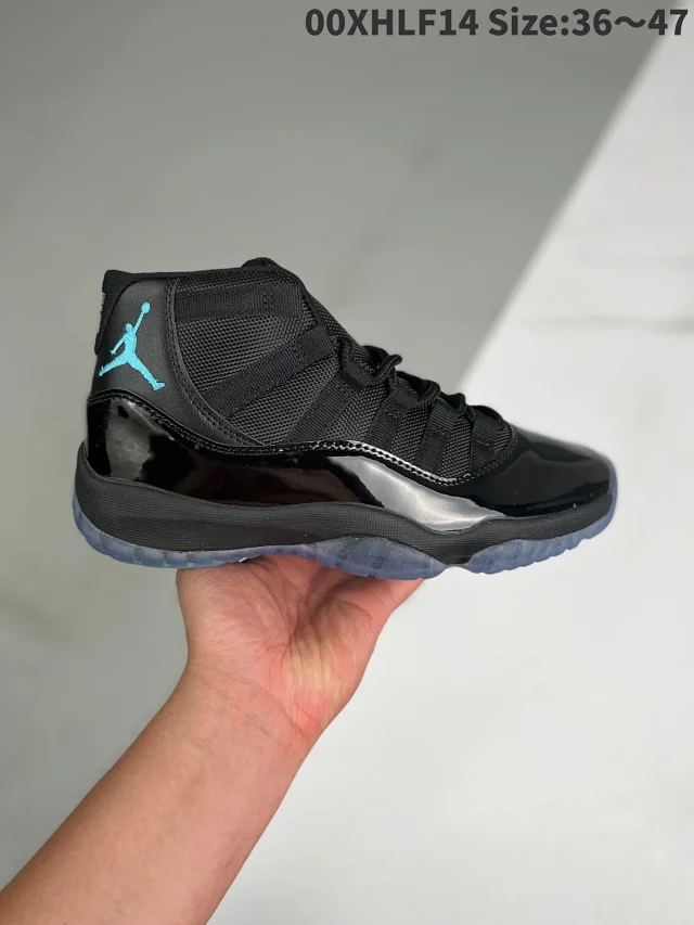 Jordan Sneakers Air 11 product detail image 23