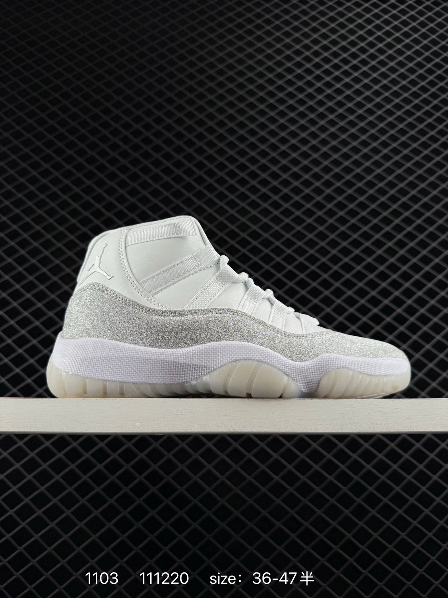 Jordan Sneakers Air 11 — 16
