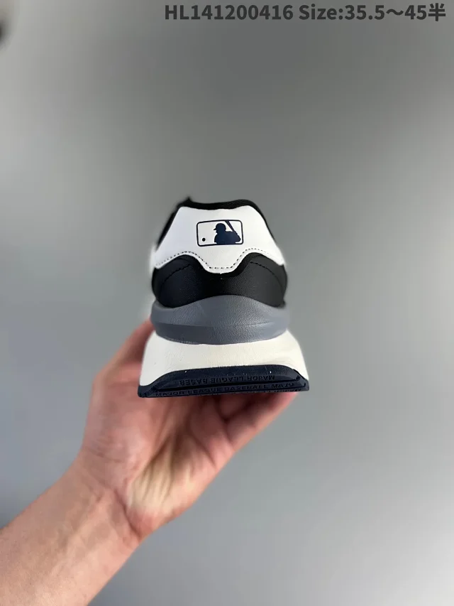 MLB Sneakers Chunky mesh with team logo detail product detail image 12
