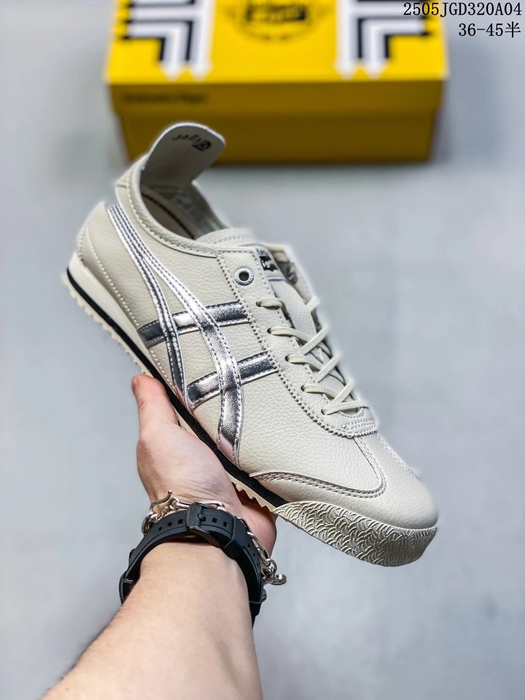Onitsuka Tiger Sneakers Mexico 66 — 11