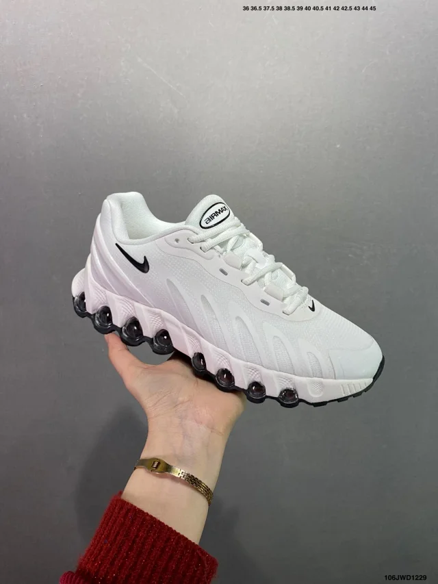 Nike Sneakers Air Max Dn8 product detail image 3