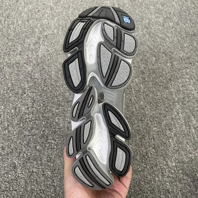New Balance Sneakers U2000 product detail image 33